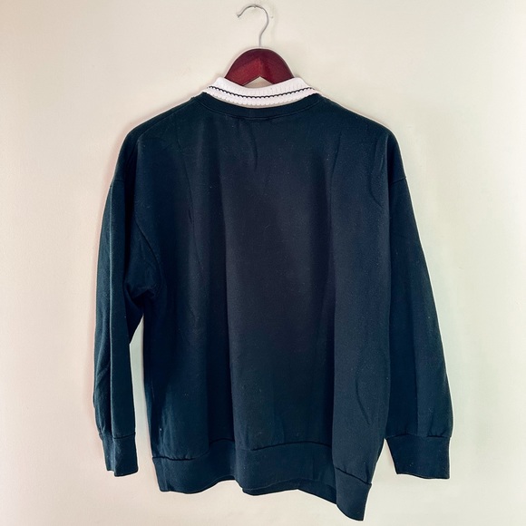 Vintage Christmasy / Winter Crewneck - Picture 5 of 5